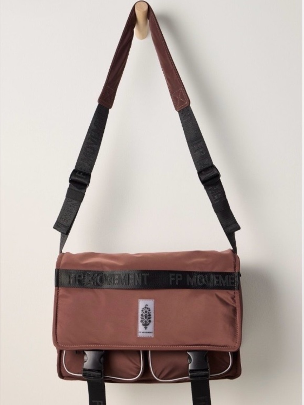 ▪️NWT Free People Movement Bucket In Motion Messenger Bag